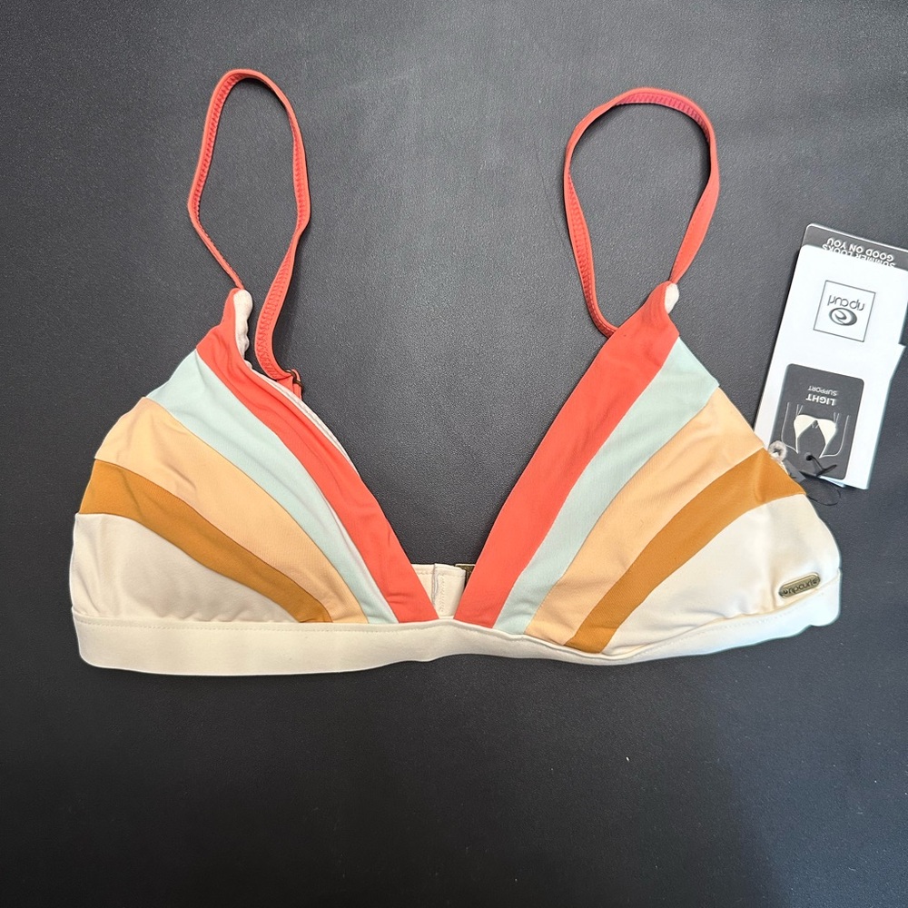 New Rip Curl bikini Top - Picture 3 of 5